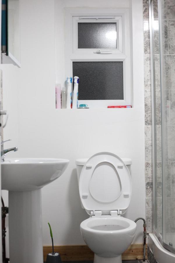 Oyo New City Lodge London Ngoại thất bức ảnh