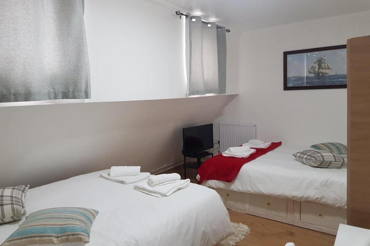 Oyo New City Lodge London Ngoại thất bức ảnh